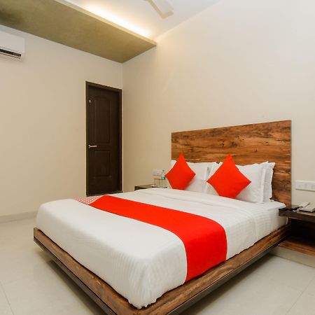 Hotel Sai Comforts Bapane Екстер'єр фото
